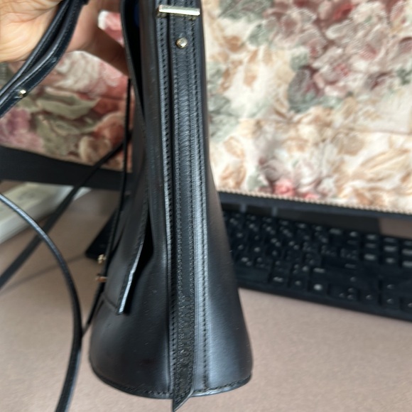 FREE with PURCHASE - Picture 7 of 8